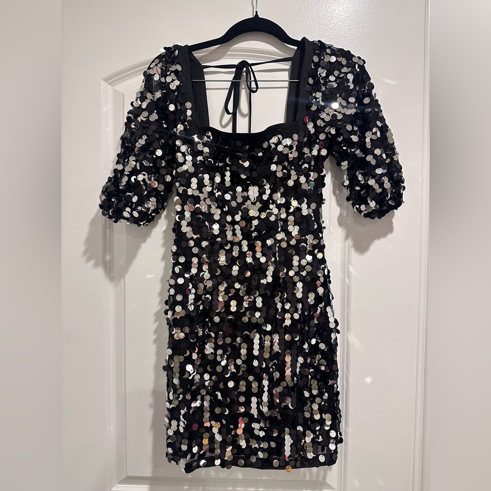 H:ours Women’s Size XXS Black Galaxy Gael Sequin Embellished Mini. NWOT